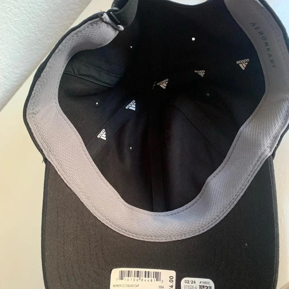 Adidas Black and White Classic cap - Picture 5 of 7